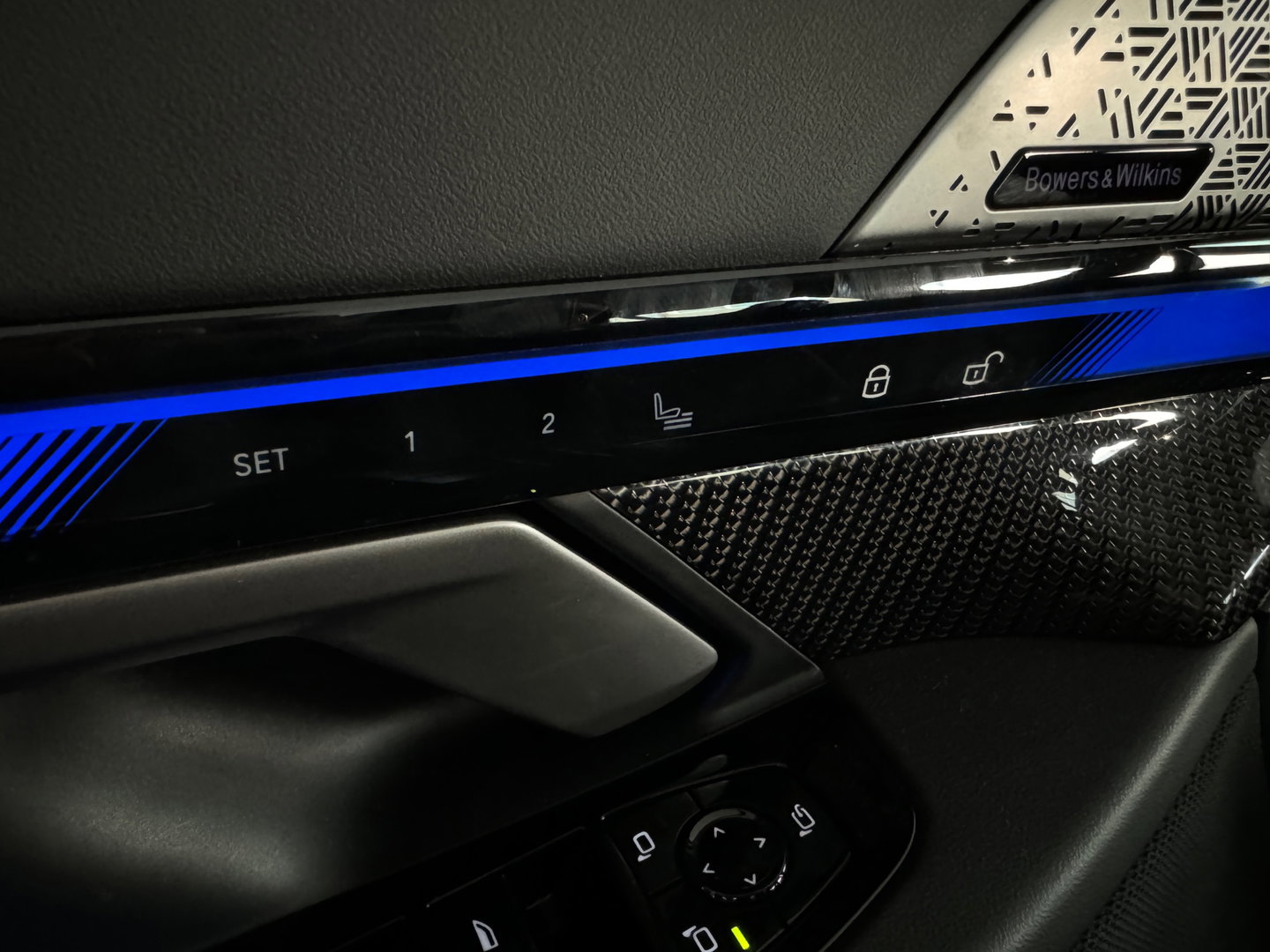 BMW 5 Serie Touring M5 Pano|Keramisch|B&W|HuD|Carbon|M Drivers