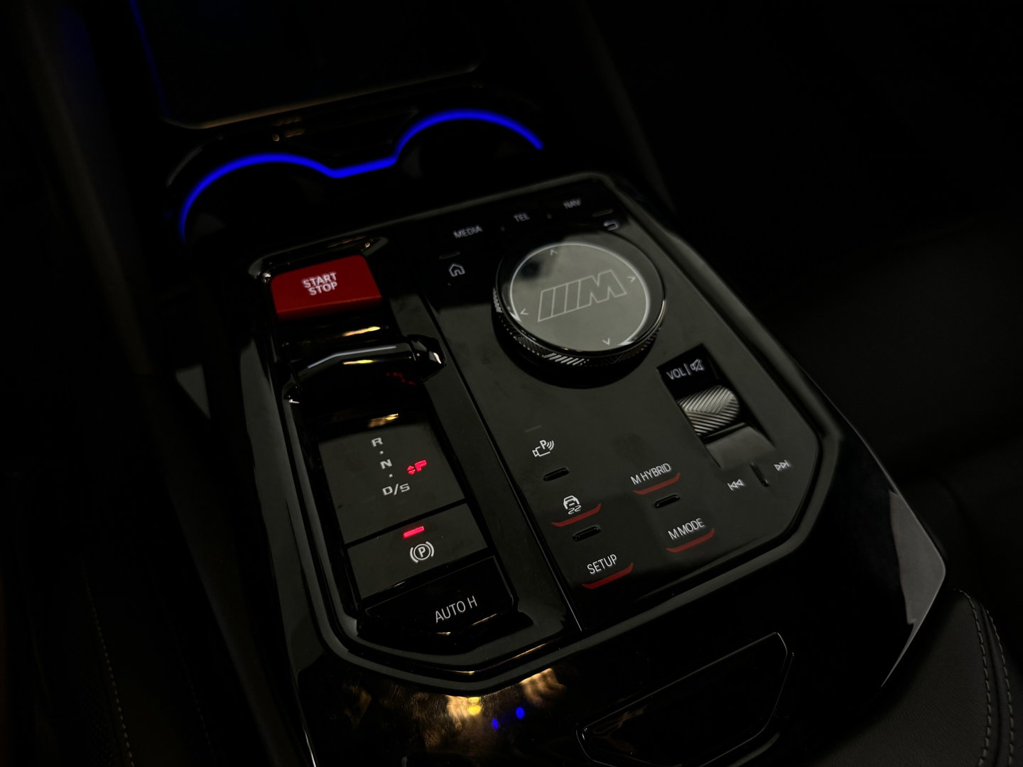 BMW 5 Serie Touring M5 Pano|Keramisch|B&W|HuD|Carbon|M Drivers