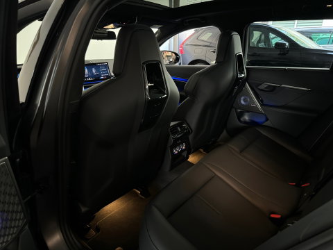 BMW 5 Serie Touring M5 Pano|Keramisch|B&W|HuD|Carbon|M Drivers