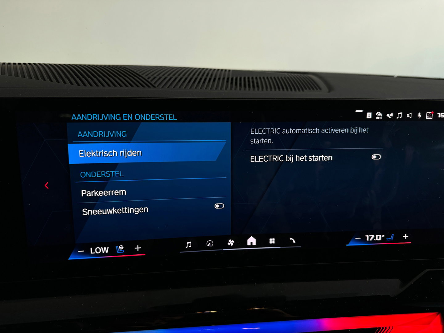 BMW 5 Serie Touring M5 Pano|Keramisch|B&W|HuD|Carbon|M Drivers