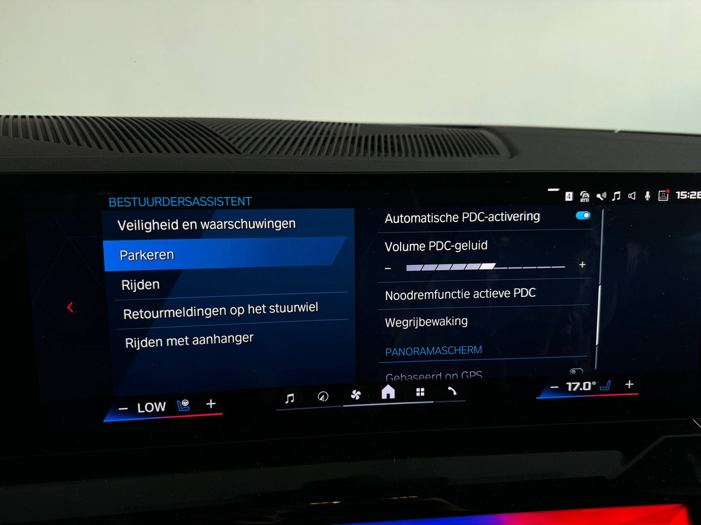 BMW 5 Serie Touring M5 Pano|Keramisch|B&W|HuD|Carbon|M Drivers