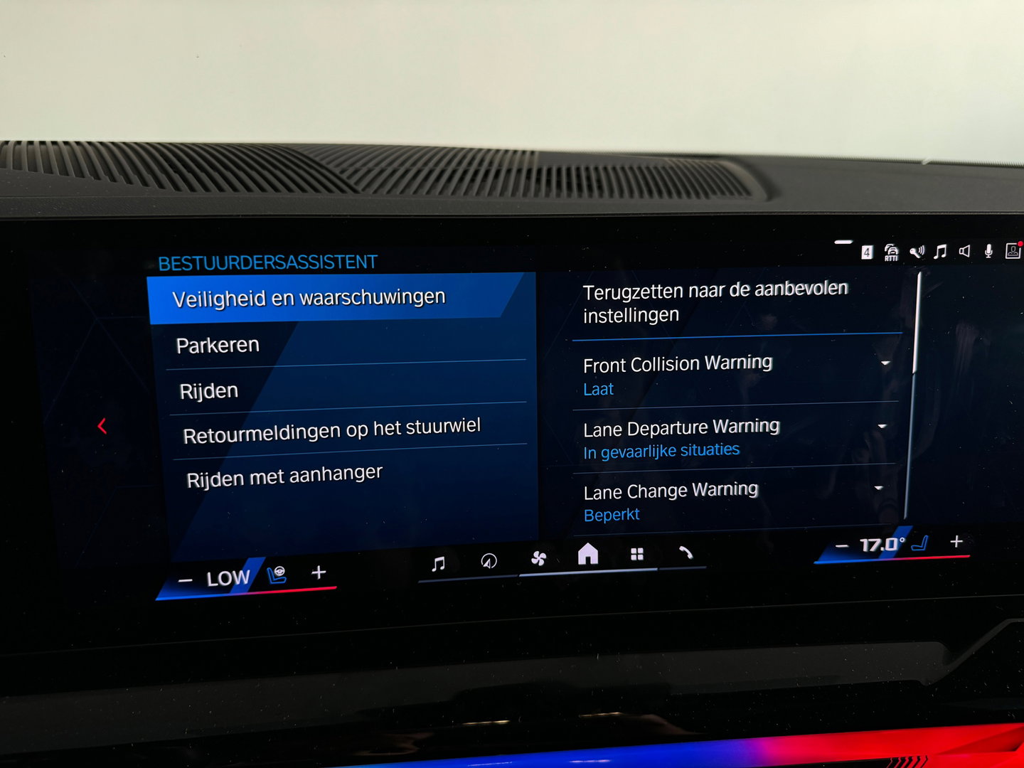 BMW 5 Serie Touring M5 Pano|Keramisch|B&W|HuD|Carbon|M Drivers