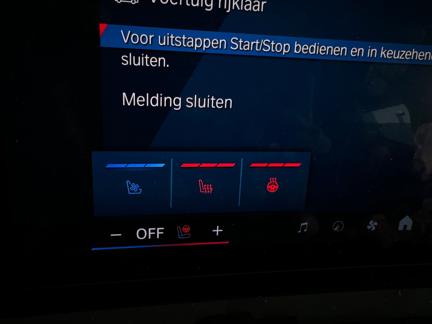 BMW 5 Serie Touring M5 Pano|Keramisch|B&W|HuD|Carbon|M Drivers