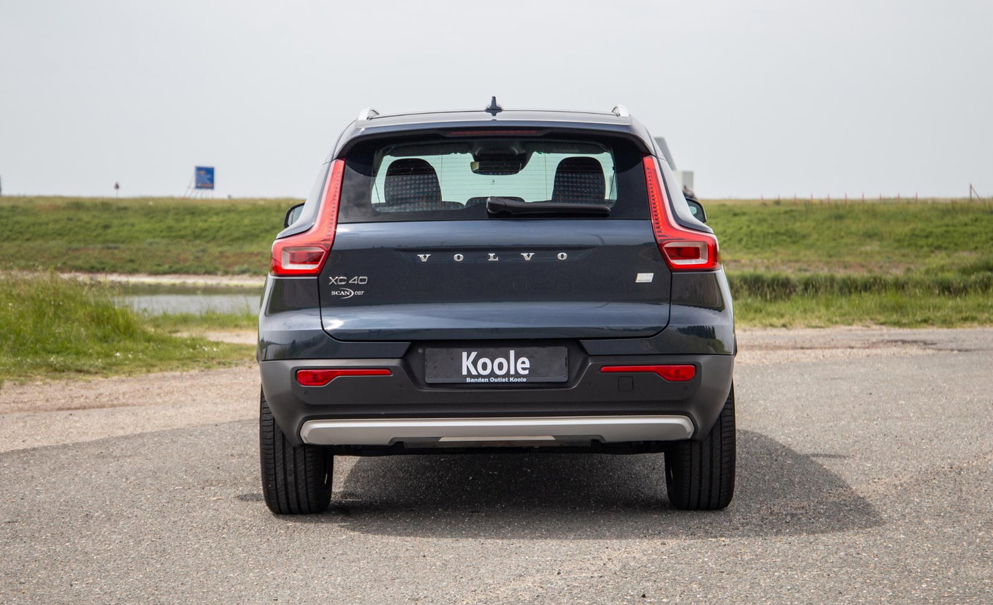 Volvo XC40 1.5 T4 Recharge Inscription AUTOMAAT / PLUG IN HYBRID / CARPLAY / CAMERA / STOELVERWARMING