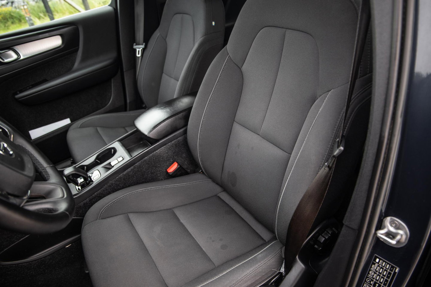 Volvo XC40 1.5 T4 Recharge Inscription AUTOMAAT / PLUG IN HYBRID / CARPLAY / CAMERA / STOELVERWARMING