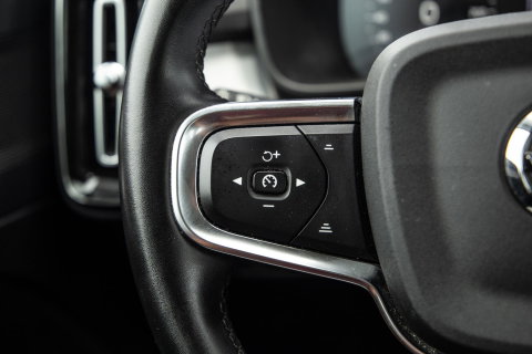 Volvo XC40 1.5 T4 Recharge Inscription AUTOMAAT / PLUG IN HYBRID / CARPLAY / CAMERA / STOELVERWARMING