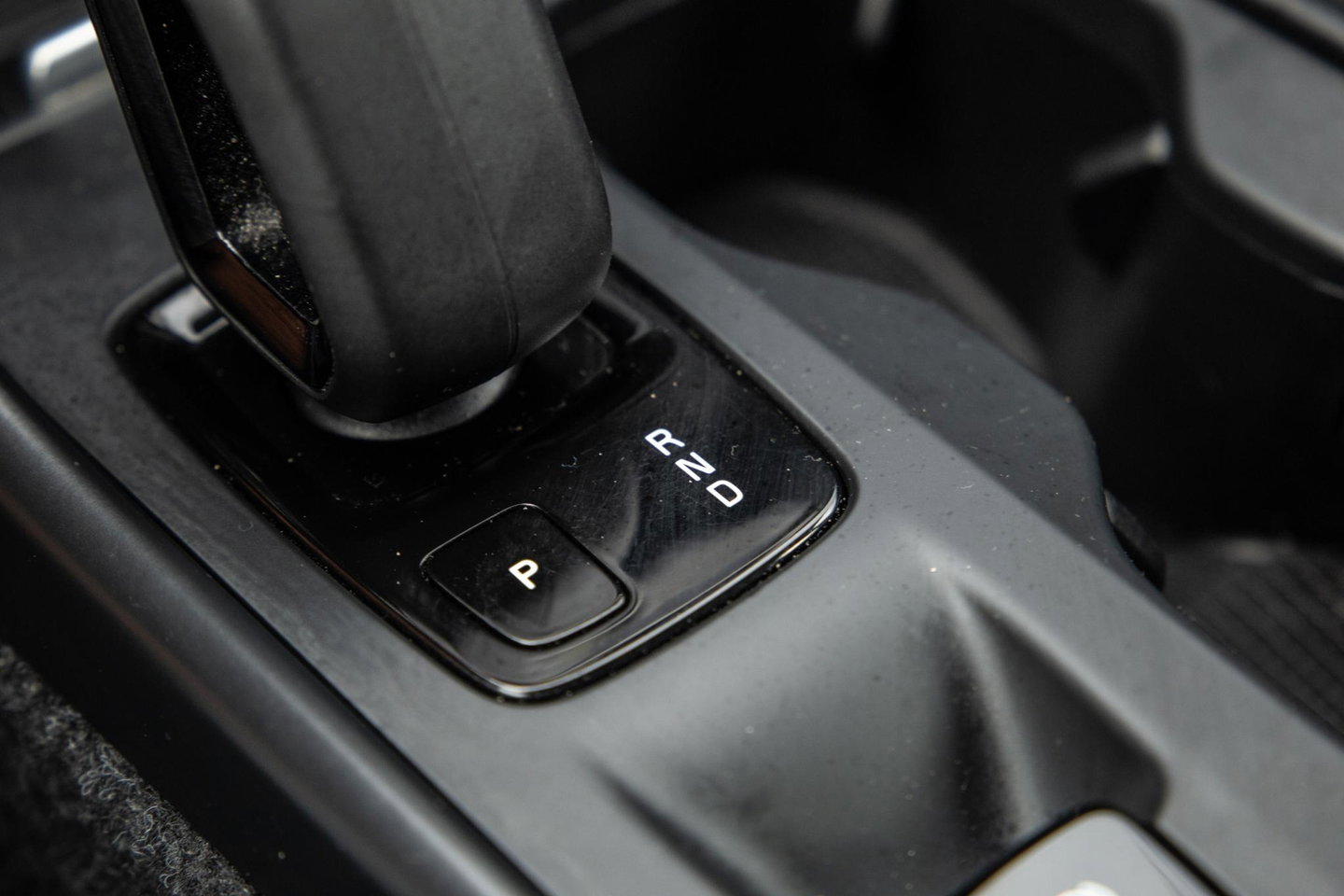 Volvo XC40 1.5 T4 Recharge Inscription AUTOMAAT / PLUG IN HYBRID / CARPLAY / CAMERA / STOELVERWARMING