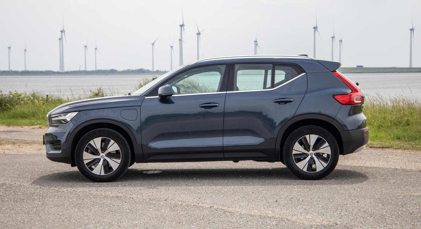 Volvo XC40 1.5 T4 Recharge Inscription AUTOMAAT / PLUG IN HYBRID / CARPLAY / CAMERA / STOELVERWARMING