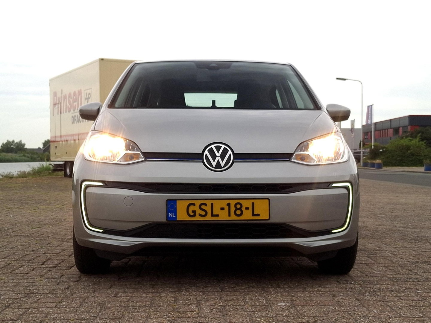 Volkswagen e-up! Style