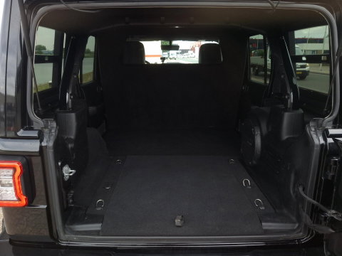 Jeep Wrangler 2.2D Sahara | GRIJS KENTEKEN | 4x4 | VOL OPTIES | TARGA DAK | DAKREK | LED