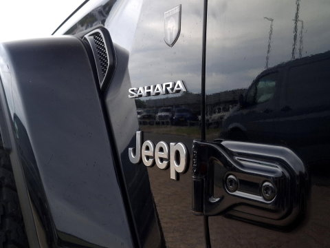 Jeep Wrangler 2.2D Sahara | GRIJS KENTEKEN | 4x4 | VOL OPTIES | TARGA DAK | DAKREK | LED