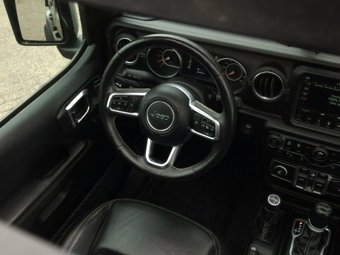 Jeep Wrangler 2.2D Sahara | GRIJS KENTEKEN | 4x4 | VOL OPTIES | TARGA DAK | DAKREK | LED
