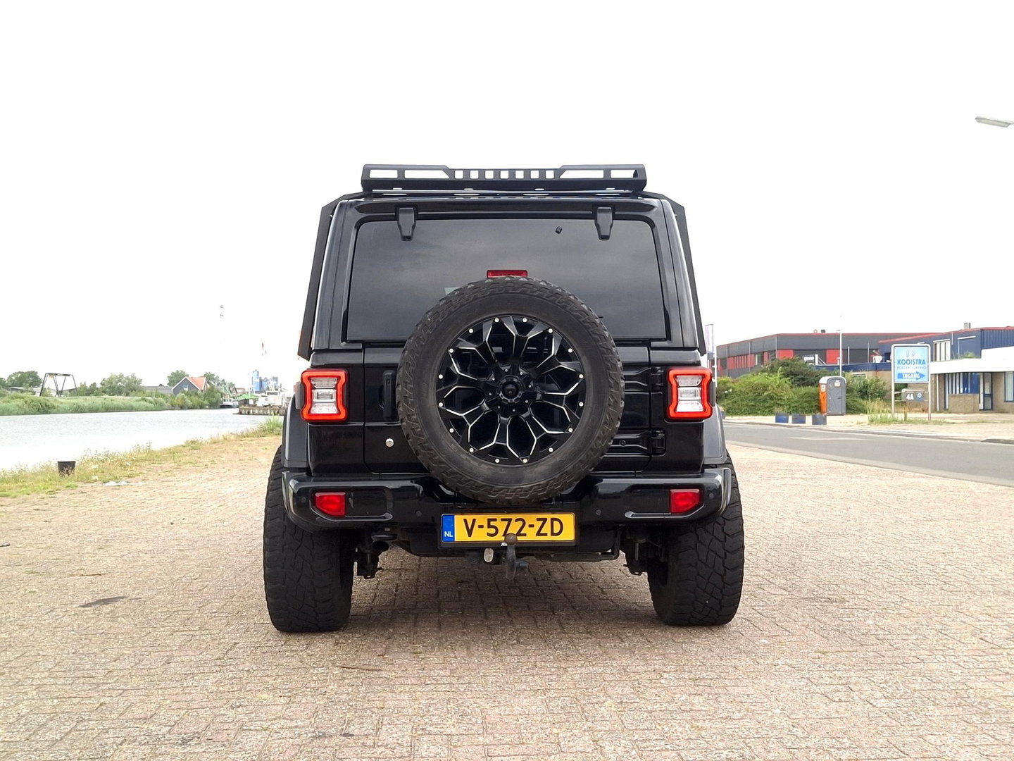 Jeep Wrangler 2.2D Sahara | GRIJS KENTEKEN | 4x4 | VOL OPTIES | TARGA DAK | DAKREK | LED