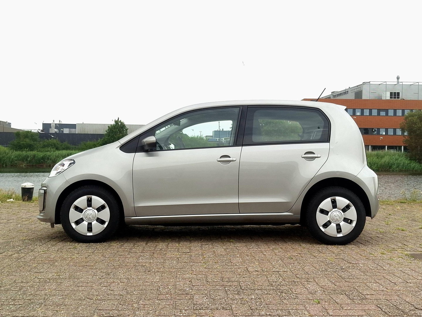 Volkswagen e-up! Style