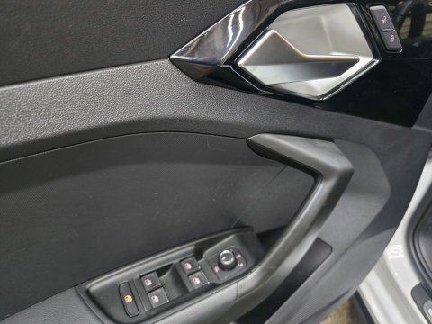 Audi A1 Sportback 25 TFSI epic S-Line Carplay Full LED Two Tone Clima Cruise 18"LM