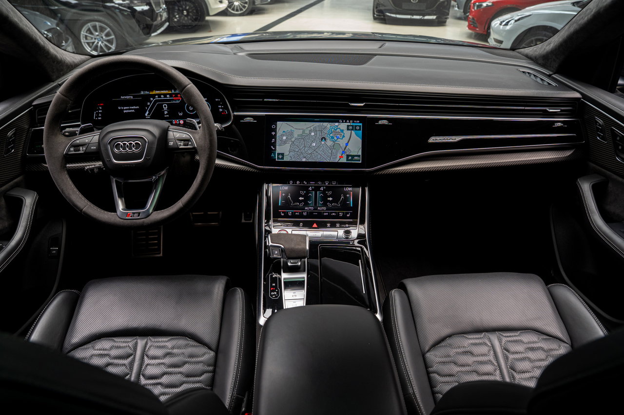 Audi RSQ8