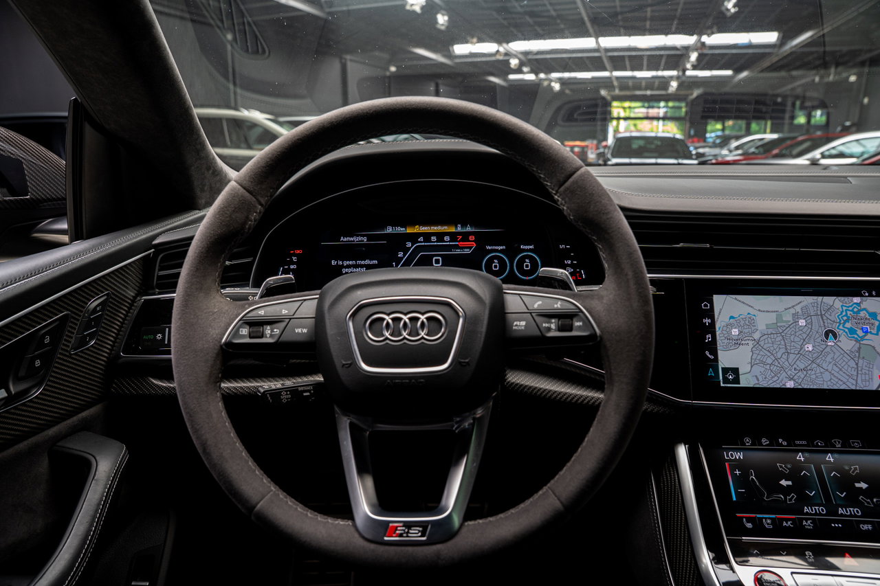 Audi RSQ8