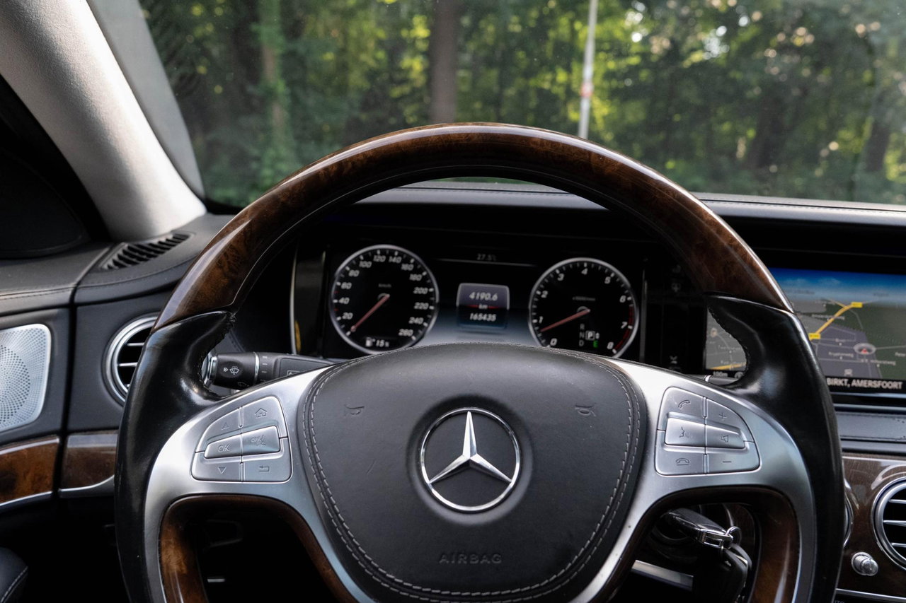 Mercedes-Benz S-Klasse