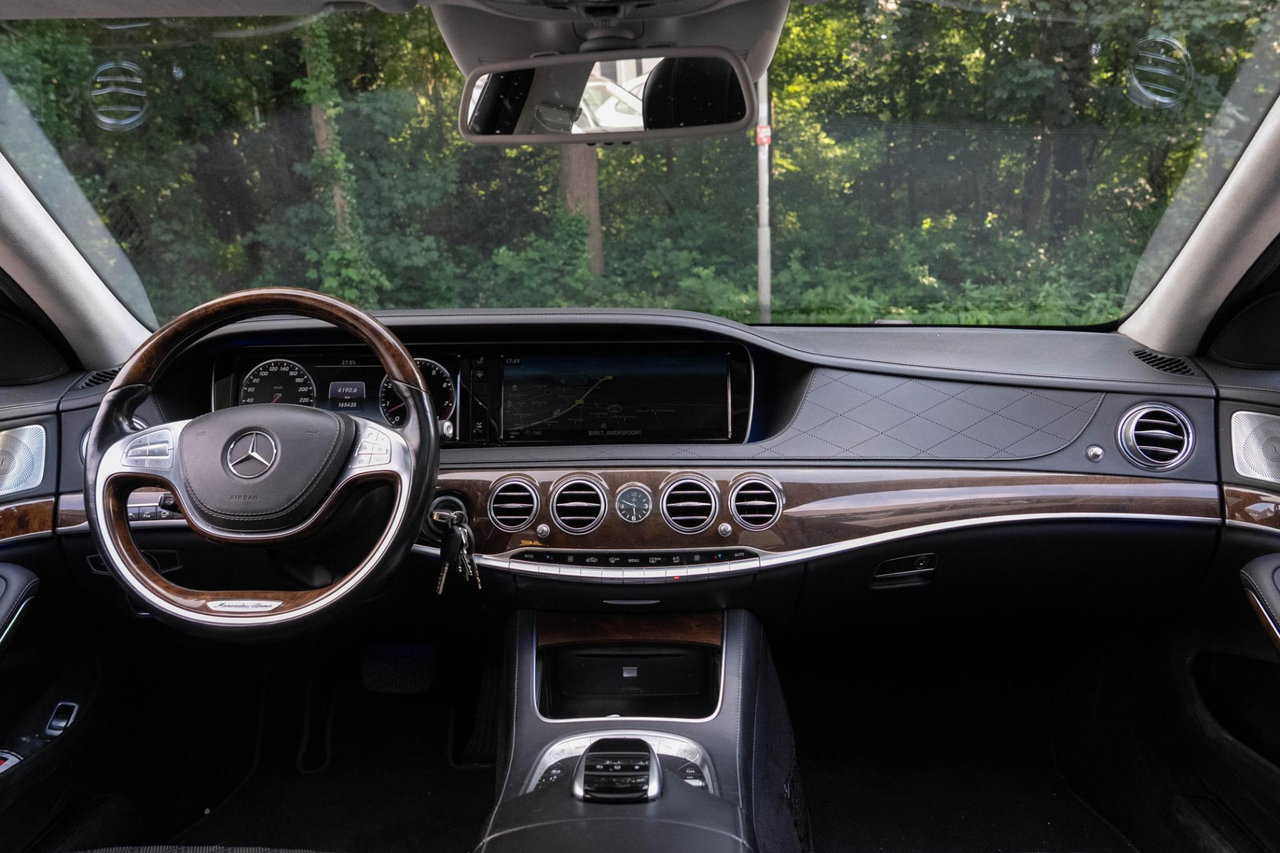 Mercedes-Benz S-Klasse