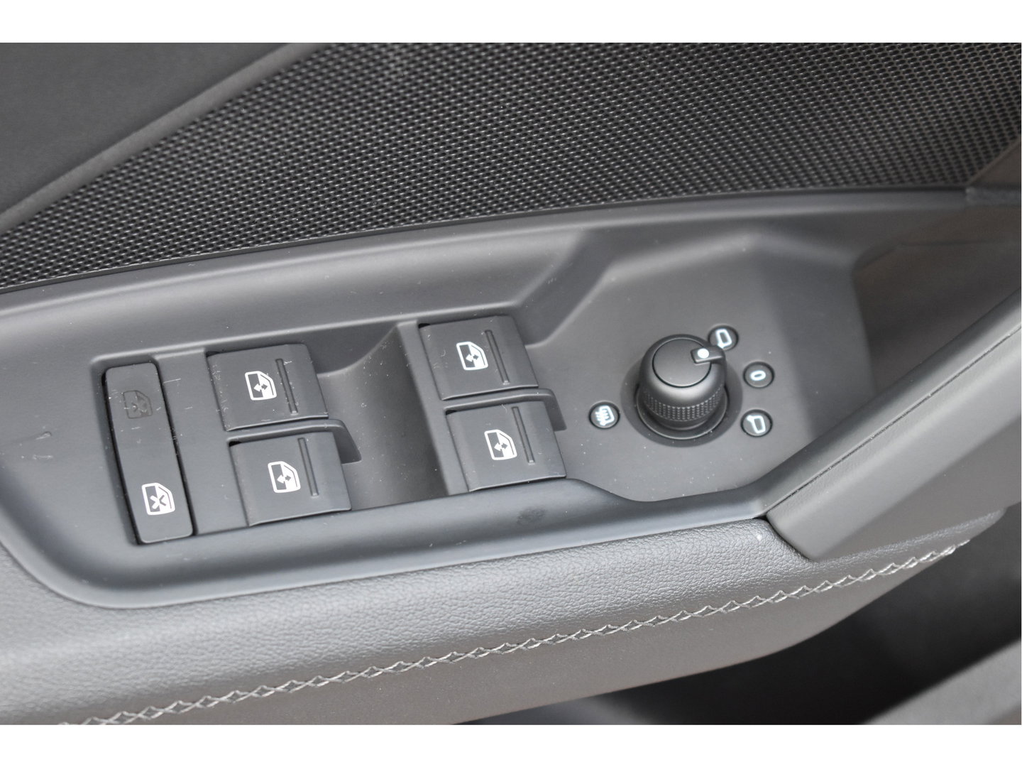 Audi A3 Sportback 35 TFSI edition one 3x S-Line 150pk | Stoelverwarming | Virtual Cockpit | Camera | Carplay/Android | Adapt.CC | Full LED