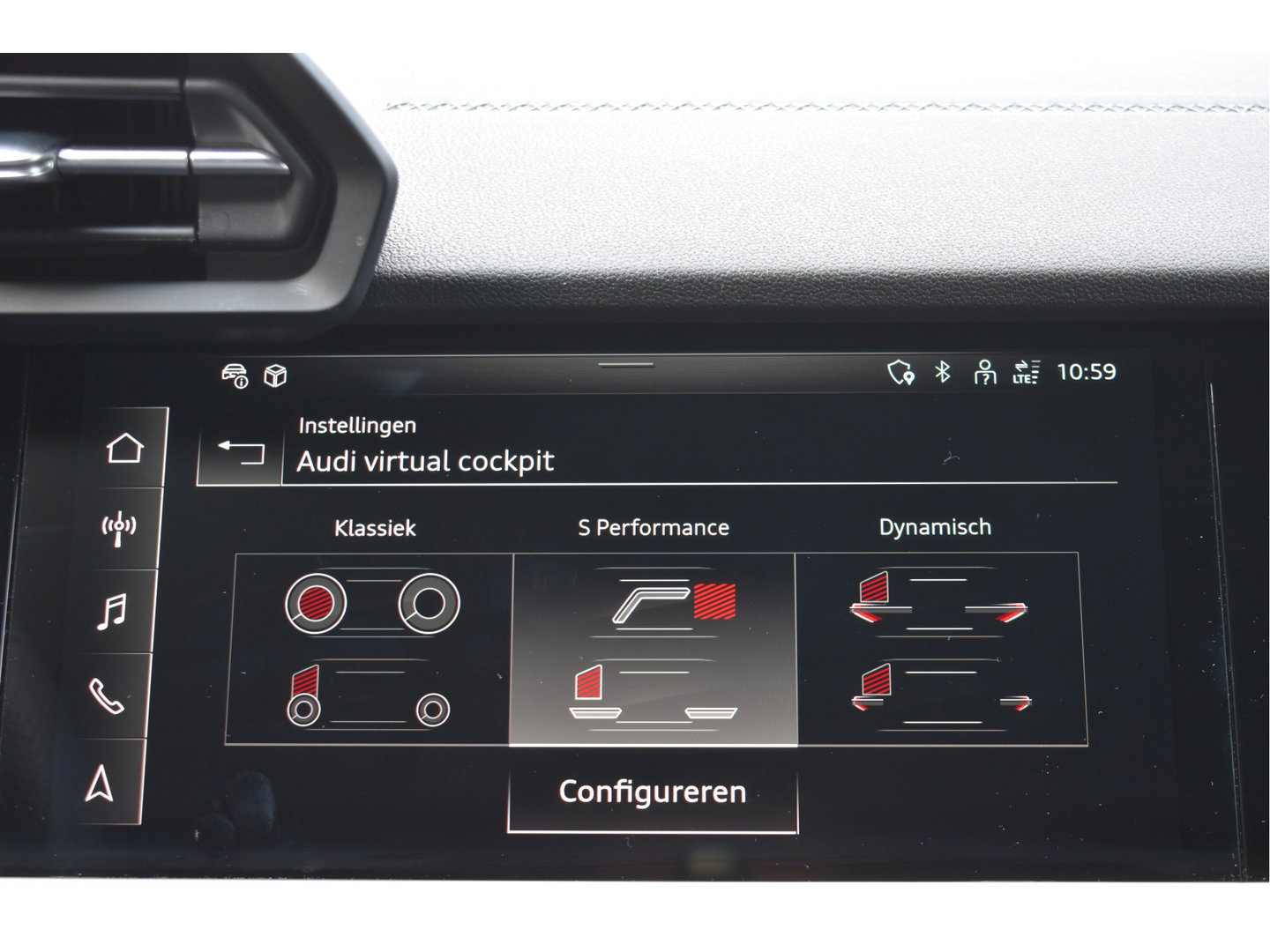 Audi A3 Sportback 35 TFSI edition one 3x S-Line 150pk | Stoelverwarming | Virtual Cockpit | Camera | Carplay/Android | Adapt.CC | Full LED