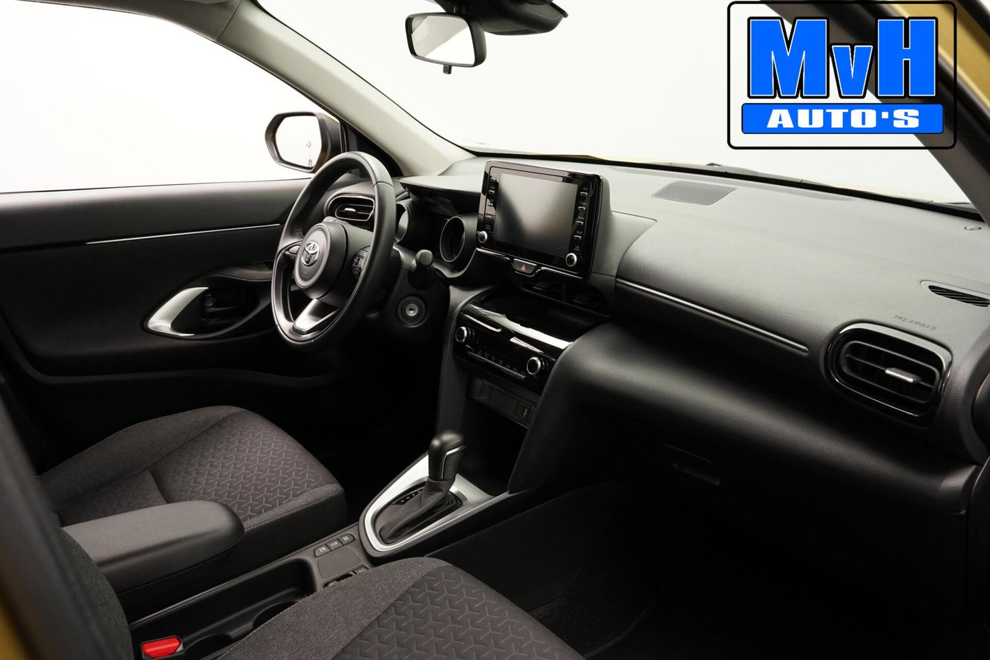 Toyota Yaris Cross 1.5 Hybrid business|CAMERA|ADAP.CRUISE|LED