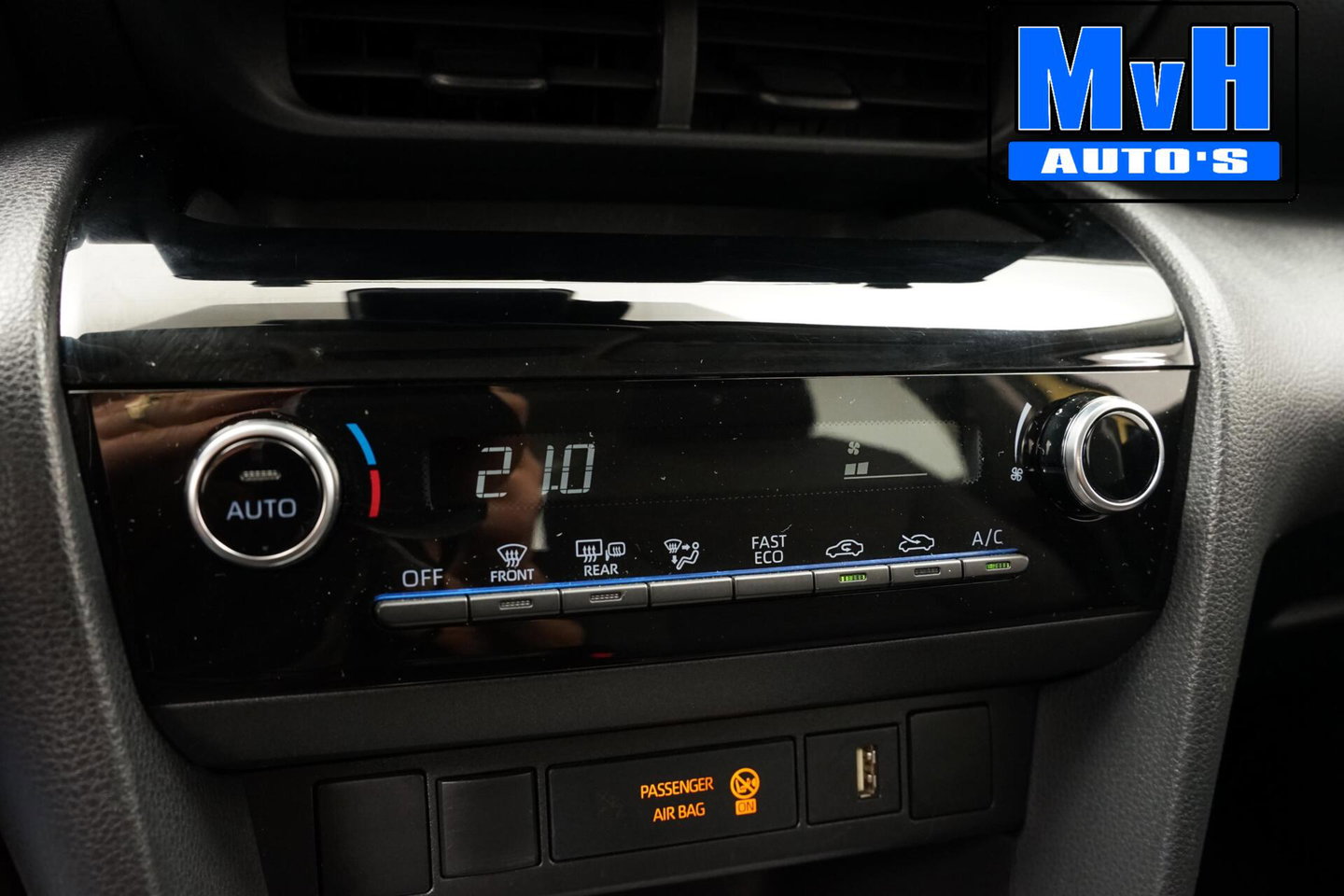 Toyota Yaris Cross 1.5 Hybrid business|CAMERA|ADAP.CRUISE|LED