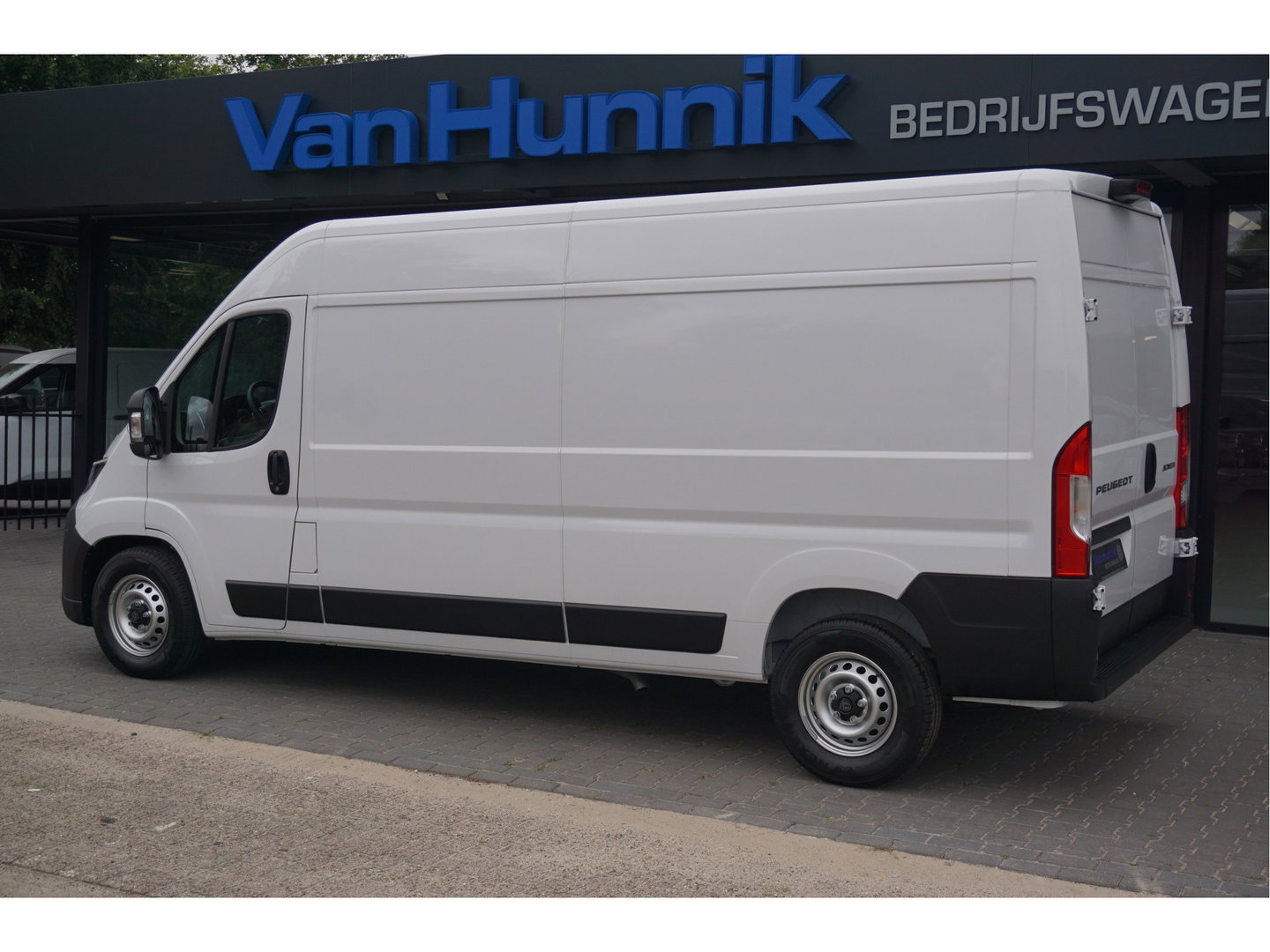 Peugeot Boxer 35+ Heavy 2.2HDI 140PK EAT8 Automaat L3H2 BPM VRIJ!! 10" Navi, Clima, Cam, Betimmering!! NR. E01*