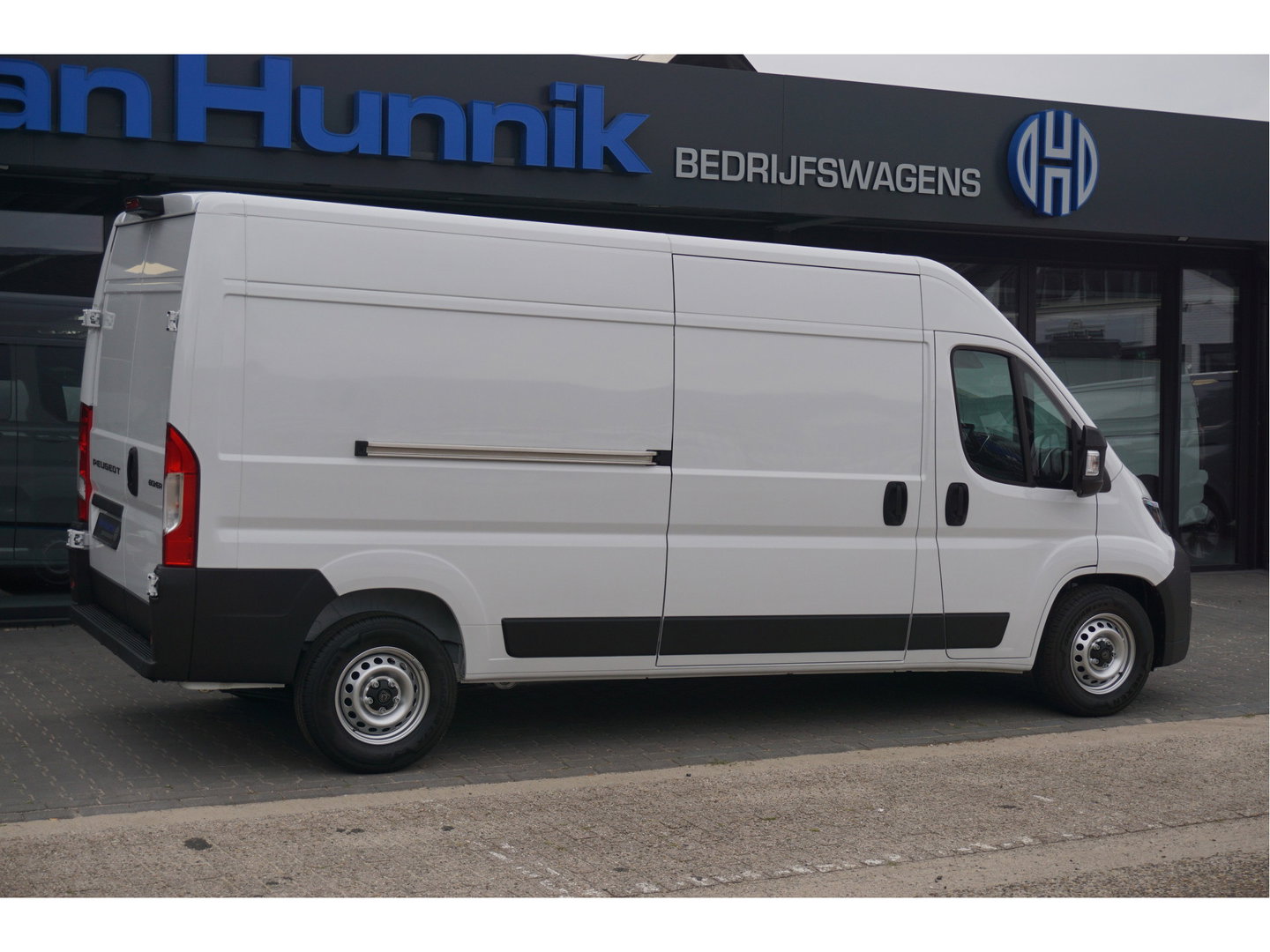 Peugeot Boxer 35+ Heavy 2.2HDI 140PK EAT8 Automaat L3H2 BPM VRIJ!! 10" Navi, Clima, Cam, Betimmering!! NR. E01*
