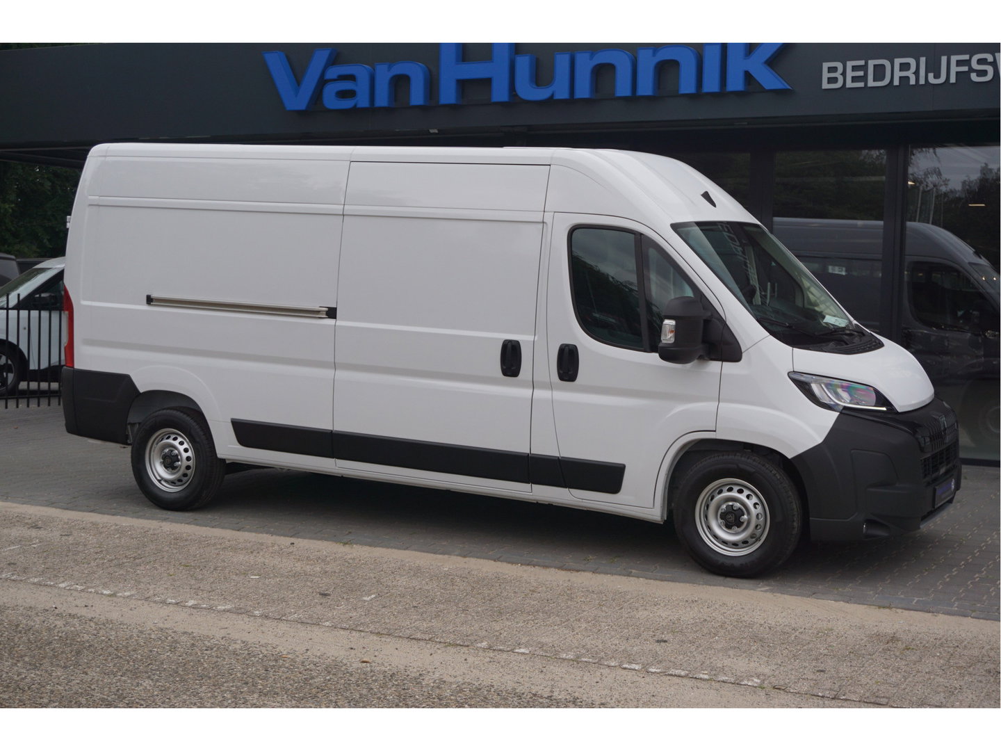 Peugeot Boxer 35+ Heavy 2.2HDI 140PK EAT8 Automaat L3H2 BPM VRIJ!! 10" Navi, Clima, Cam, Betimmering!! NR. E01*