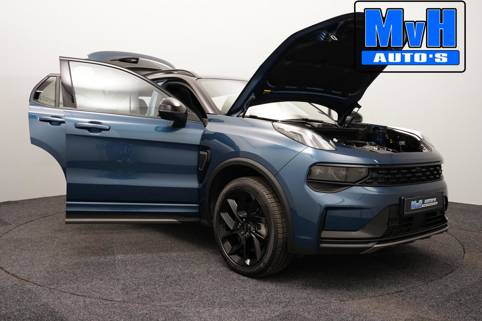 Lynk & Co 01 1.5 PHEV|ZWARTE.HEMEL|360ºCAM|262PK|SOH95%