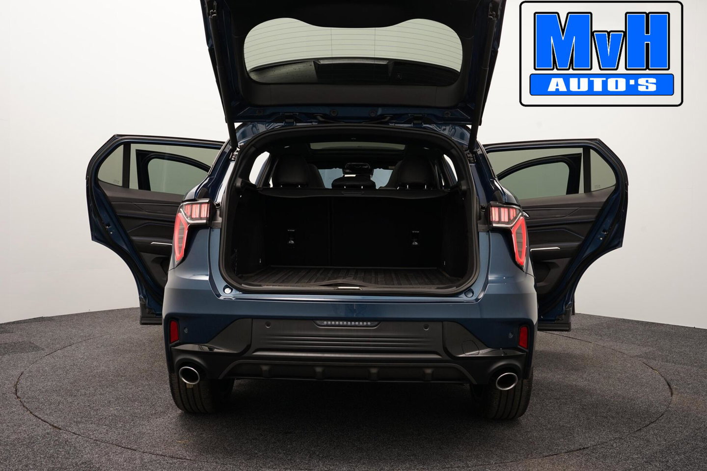 Lynk & Co 01 1.5 PHEV|ZWARTE.HEMEL|360ºCAM|262PK|SOH95%