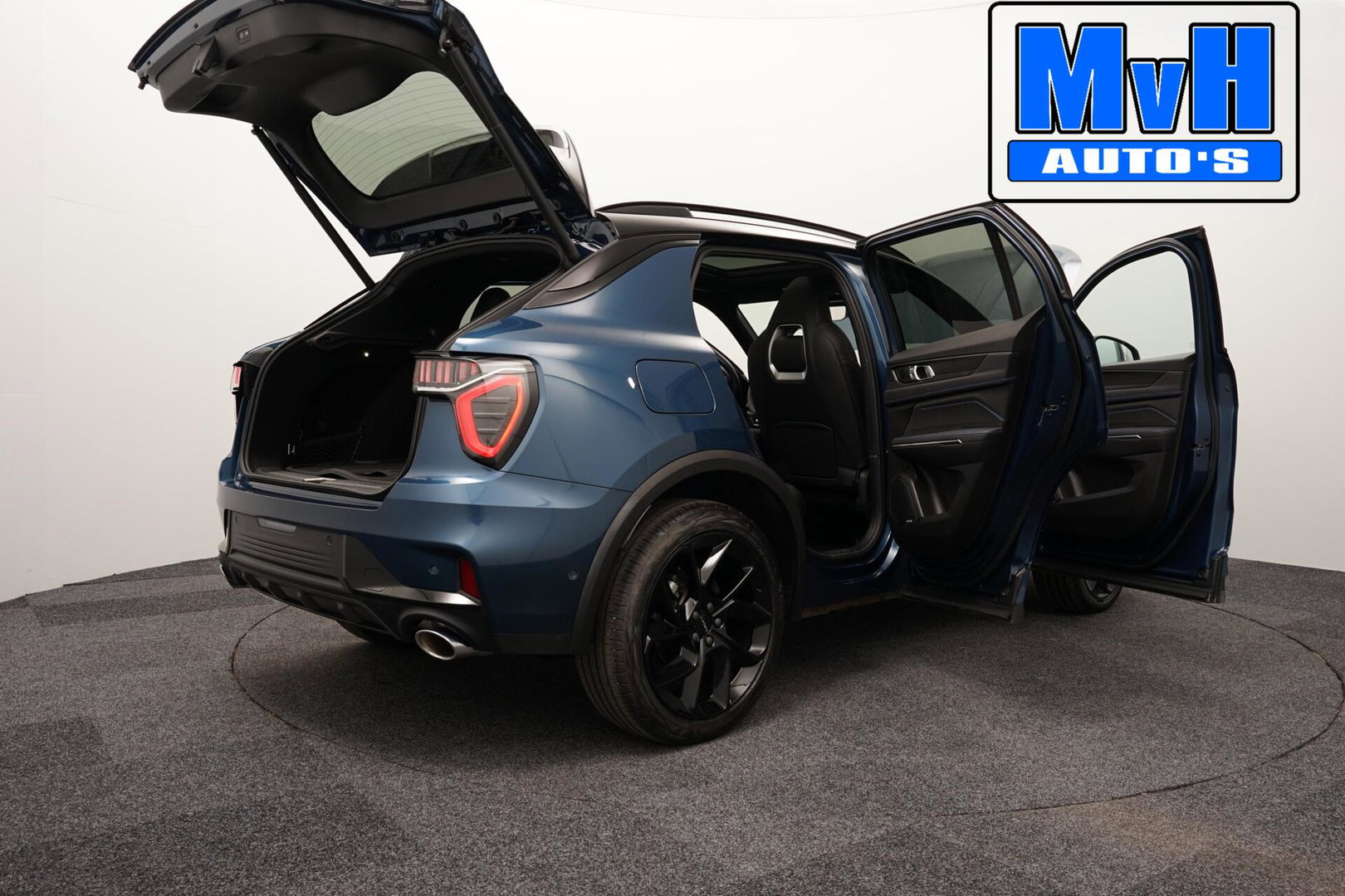 Lynk & Co 01 1.5 PHEV|ZWARTE.HEMEL|360ºCAM|262PK|SOH95%