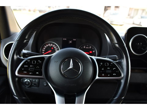 Mercedes-Benz Sprinter 319 3.0 CDI L2H2 Black Edition Adaptieve Cruise, 360 Camera, Carplay, 190pk, LED, 10,5'' Mbux, Automaat, 3500kg Trekhaak, Dodehoek, 2 x Geveerde stoel, Uniek!