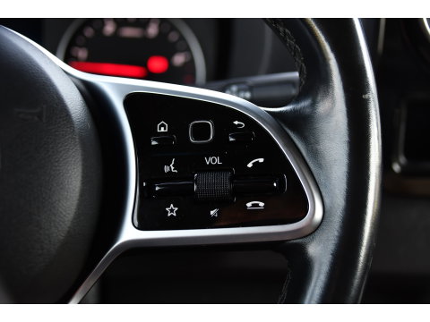 Mercedes-Benz Sprinter 319 3.0 CDI L2H2 Black Edition Adaptieve Cruise, 360 Camera, Carplay, 190pk, LED, 10,5'' Mbux, Automaat, 3500kg Trekhaak, Dodehoek, 2 x Geveerde stoel, Uniek!