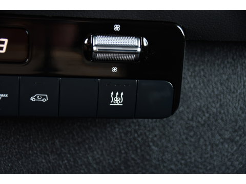 Mercedes-Benz Sprinter 319 3.0 CDI L2H2 Black Edition Adaptieve Cruise, 360 Camera, Carplay, 190pk, LED, 10,5'' Mbux, Automaat, 3500kg Trekhaak, Dodehoek, 2 x Geveerde stoel, Uniek!