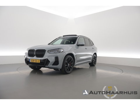 BMW X3 xDrive30e M-Sport Pro | Rijklaar! | S/K-Dak | Leder+Memory | Shadowline | HUD | Dodehoek | Stoelverw. | 360*+PDC | Sfeerverl. | Cruise | LED | 20'' | Elek. Klep | Dig. Cockpit | NAV+App.Connect V
