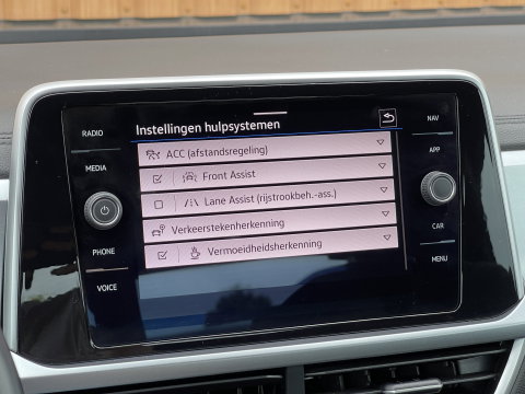 Volkswagen T-Roc Cabrio 1.5 TSI R-Line Uitstraling | Apple Carplay | Stuurwielverwarming | Keyless | DAB | Achteruitrijcamera | IQ Light |