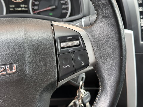 Isuzu D-max 1.9 Extended Cab LS | 4x4 | 3500 Kg trekken | Airconditioning | Cruise control | DAB+ | Trekhaak |