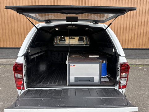 Isuzu D-max 1.9 Extended Cab LS | 4x4 | 3500 Kg trekken | Airconditioning | Cruise control | DAB+ | Trekhaak |
