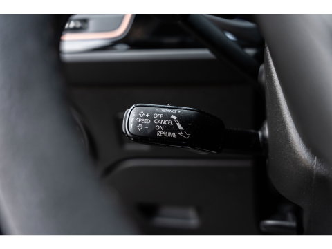 SEAT Leon ST 2.0 TSI CUPRA R 4DRIVE PANO CARBON BREMBO BEATS