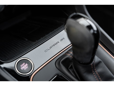 SEAT Leon ST 2.0 TSI CUPRA R 4DRIVE PANO CARBON BREMBO BEATS