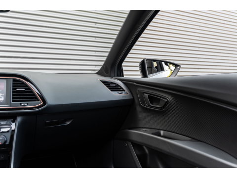 SEAT Leon ST 2.0 TSI CUPRA R 4DRIVE PANO CARBON BREMBO BEATS