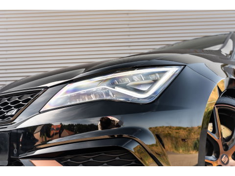 SEAT Leon ST 2.0 TSI CUPRA R 4DRIVE PANO CARBON BREMBO BEATS