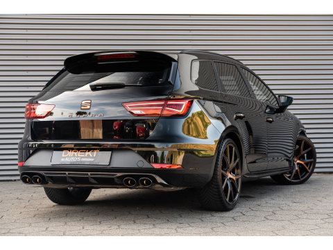 SEAT Leon ST 2.0 TSI CUPRA R 4DRIVE PANO CARBON BREMBO BEATS