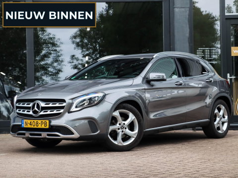 Mercedes-Benz GLA 180 Activity Edition Automaat Leder