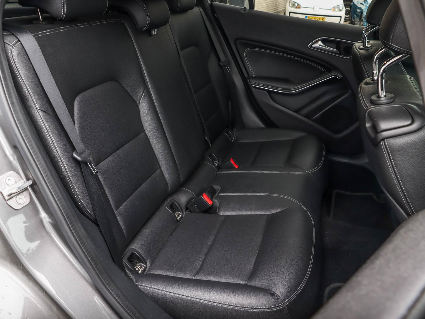Mercedes-Benz GLA 180 Activity Edition Automaat Leder