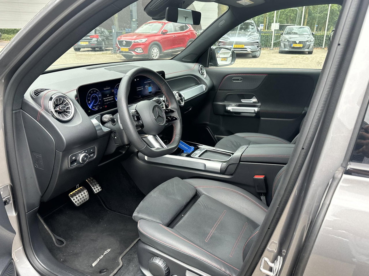 Mercedes-Benz EQB