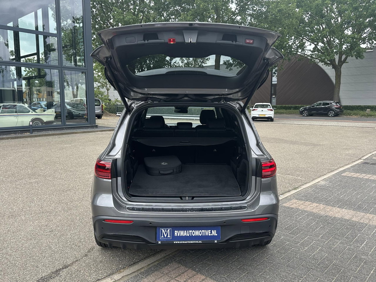 Mercedes-Benz EQB