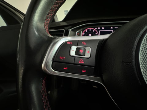 Volkswagen Polo 2.0 TSI GTI Pano|Sfeer|CarPlay|Virtual|ACC